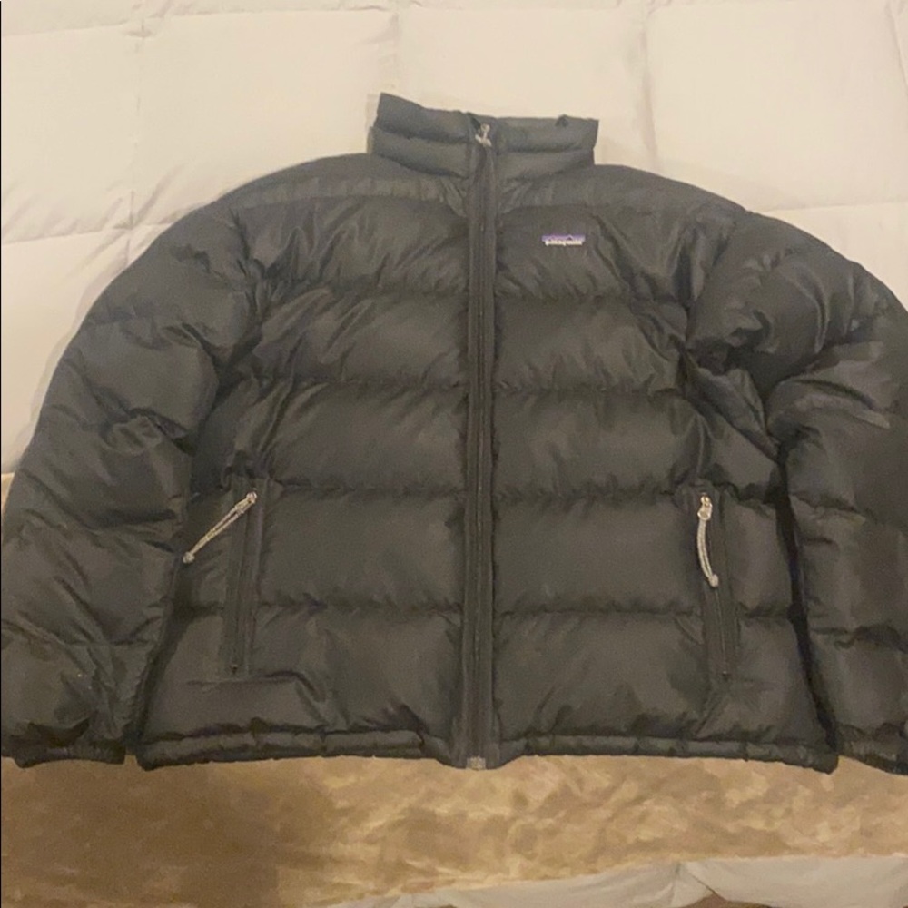 Men’s Patagonia XL Puffy down jacket.